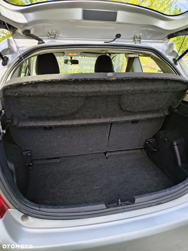 Toyota Yaris - 9