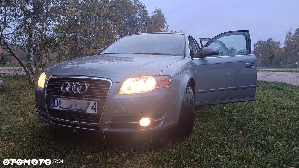 Audi A4 Limousine - 6
