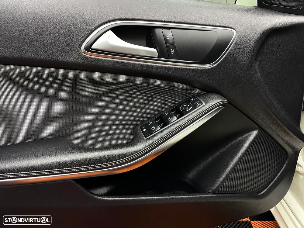 Mercedes-Benz A 180 CDI (BlueEFFICIENCY) Urban - 15