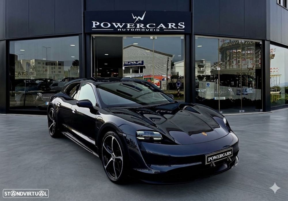 Porsche Taycan Cross Turismo 4 - 16