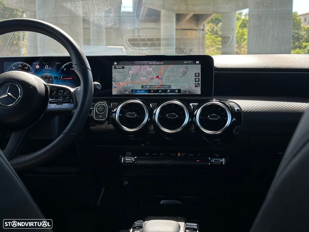 Mercedes-Benz A 180 d Style Plus Aut. - 35