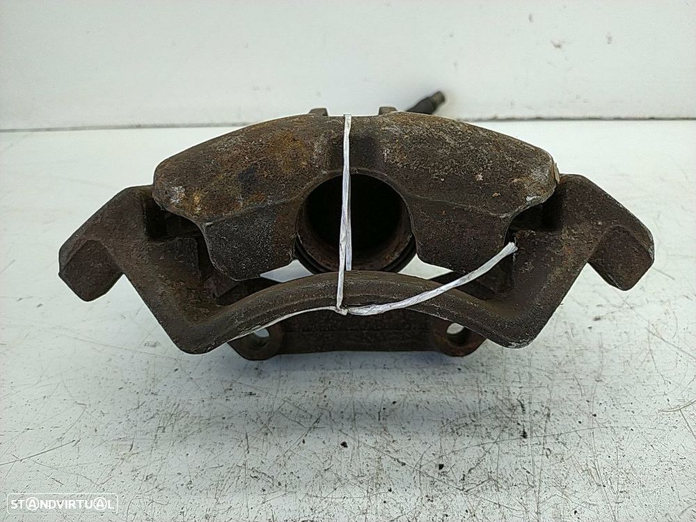 Pinça Frente Esquerda Audi A4 (8D2, B5) - 2