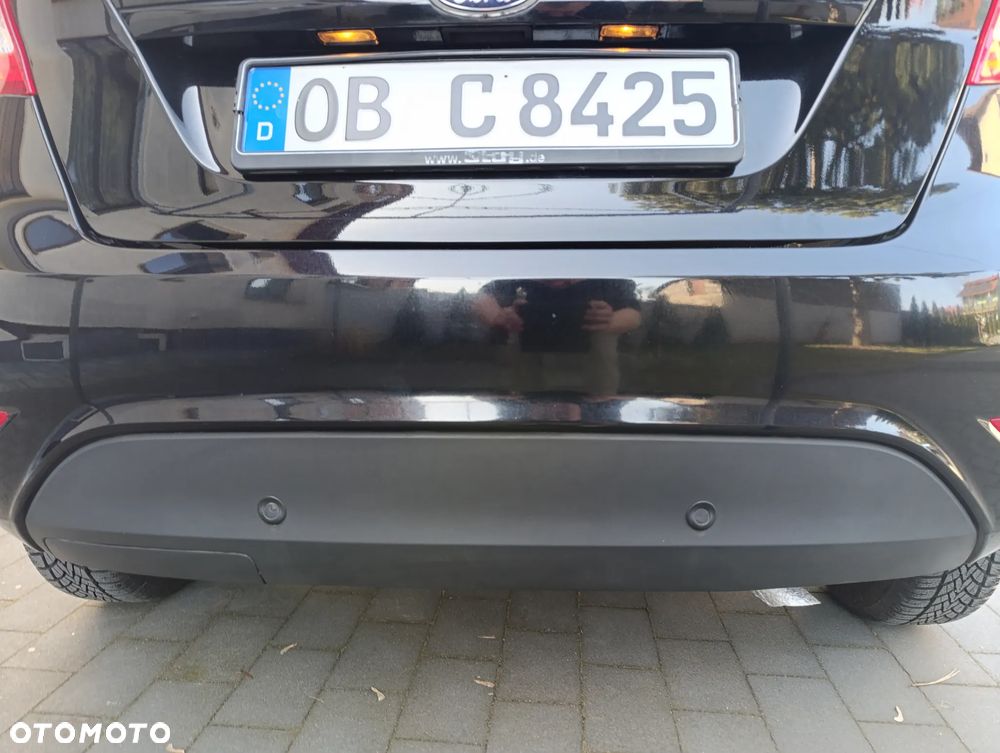 Ford Fiesta 1.25 Celebration - 16