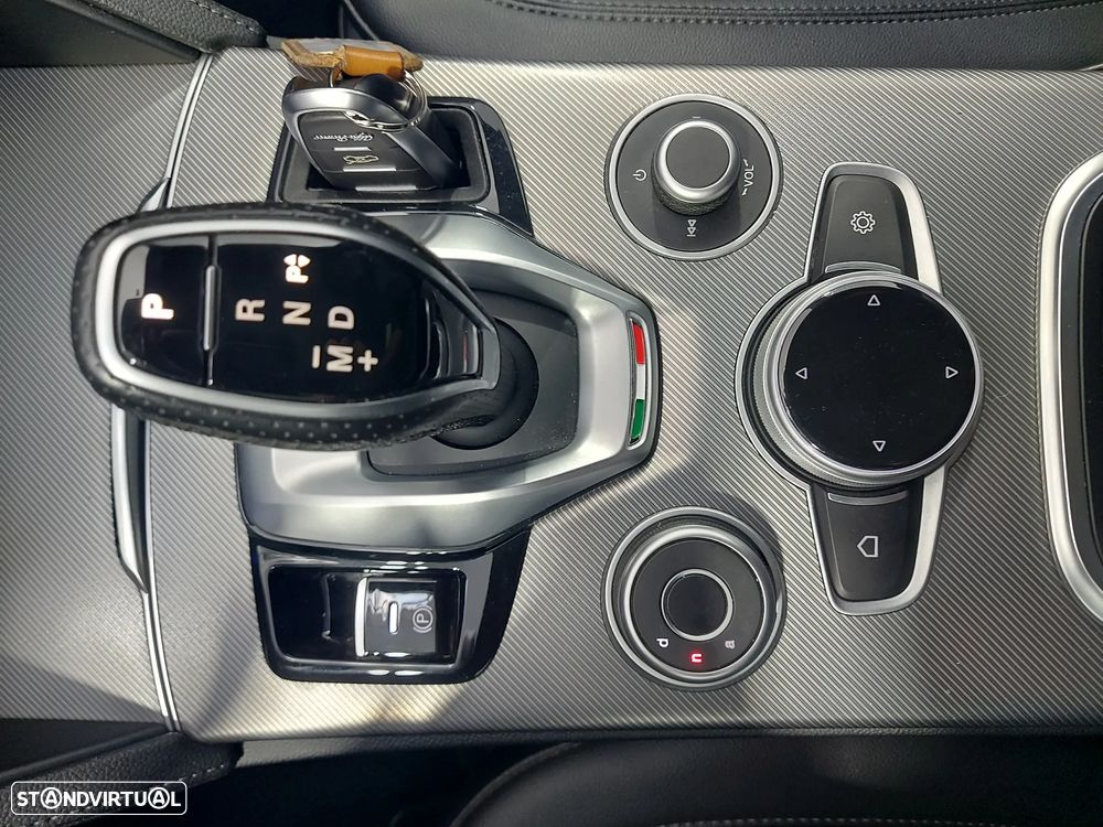 Alfa Romeo Stelvio 2.2 D Sprint AT8 - 28