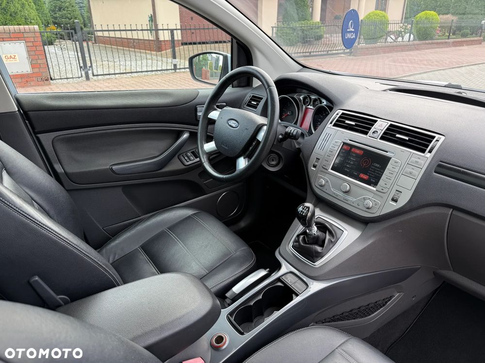 Ford Kuga - 7