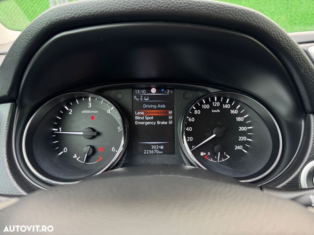 Nissan Qashqai 1.6 DCI Start/Stop Tekna - 33