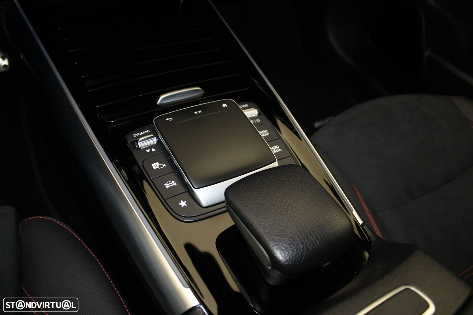 Mercedes-Benz EQA 250+ AMG Line - 30