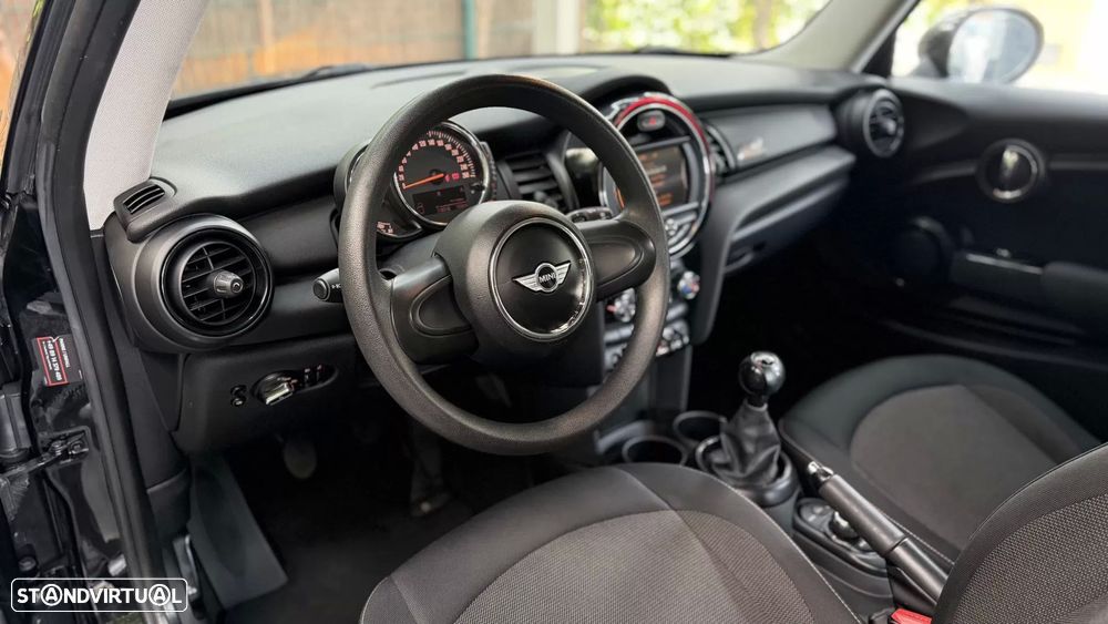 MINI 3 Portas One First - 17