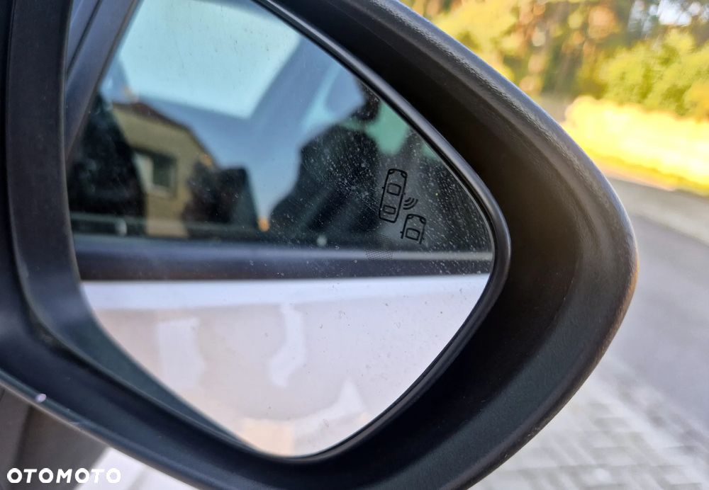 Opel Crossland X 1.2 T Elite S&S - 22