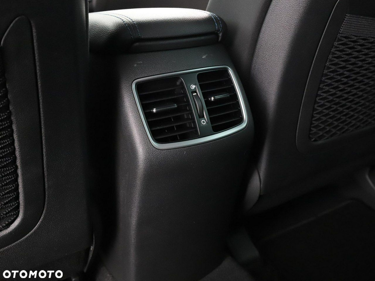 Hyundai Tucson 1.6 GDi 2WD Trend - 35