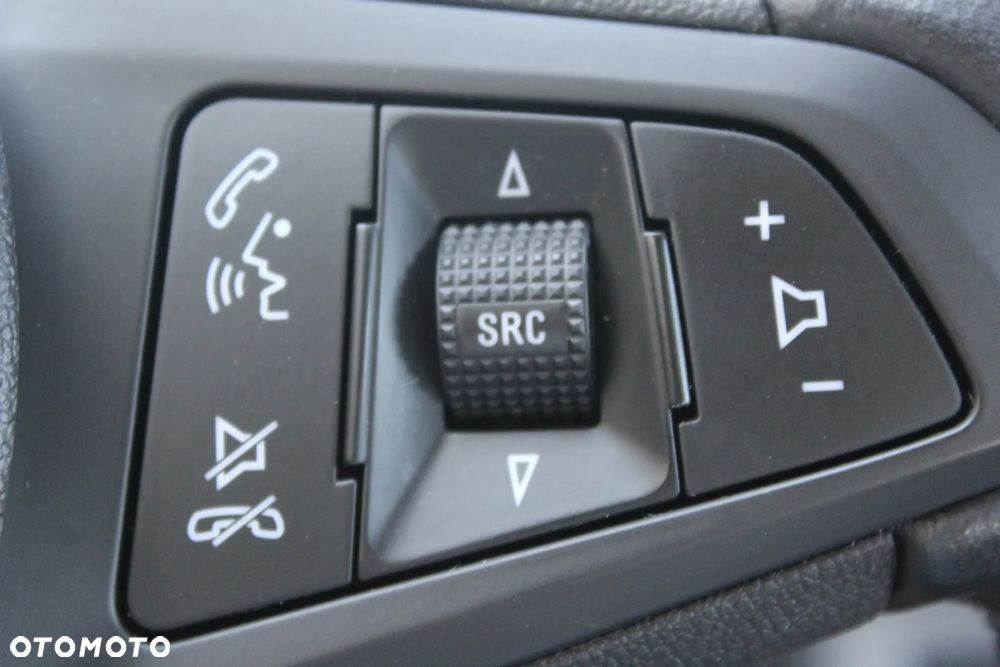 Opel Astra 1.6 D (CDTI) Dynamic - 19