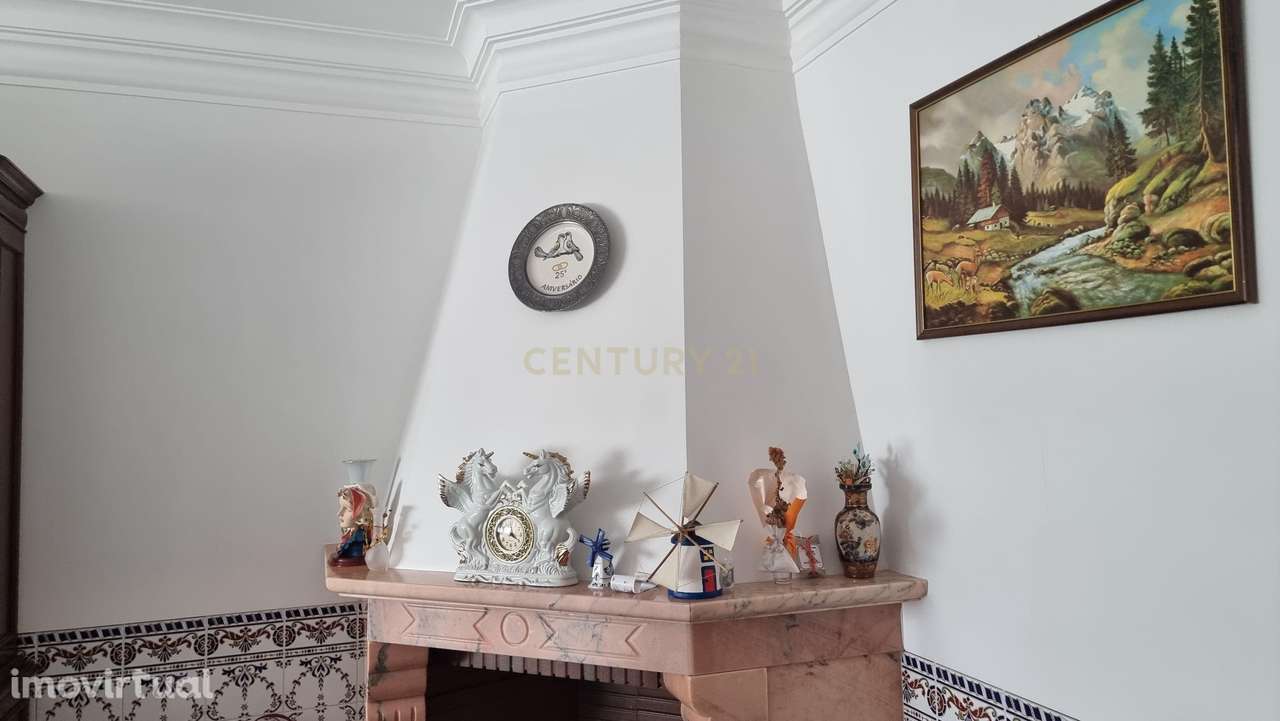 Apartamento T2+2 em aproveitamento de sótão – Santa Cruz - Grande imagem: 3/31