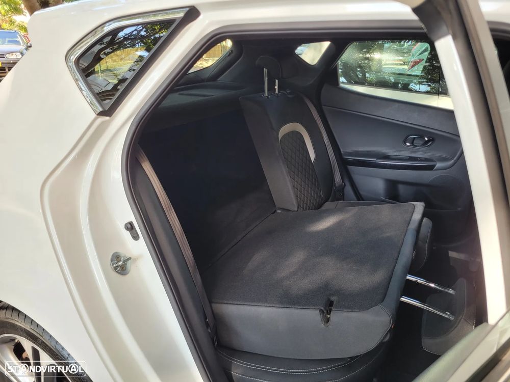 Kia Ceed 1.6 CRDi GT Line - 26