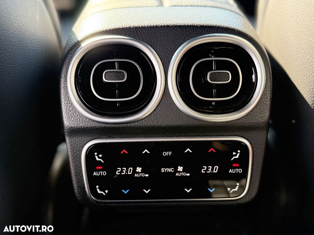 Mercedes-Benz C 300 4Matic 9G-TRONIC AMG Line - 28