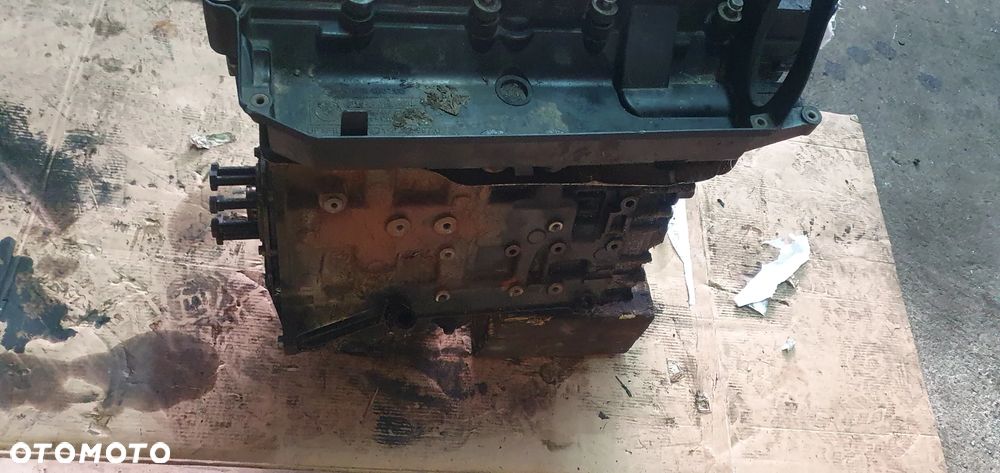 Silnik słupek blok silnika BMW 3 E46 2.0 D Przed lift M47D20 - 8