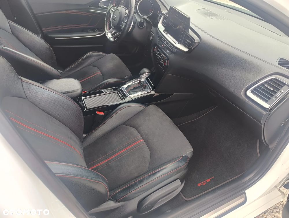 Kia ProCeed 1.6 T-GDI DCT7 OPF GT - 16