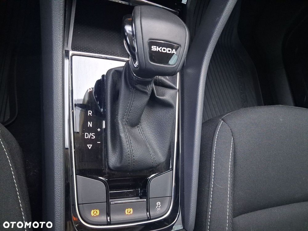Skoda Karoq 1.5 TSI ACT Selection DSG - 19