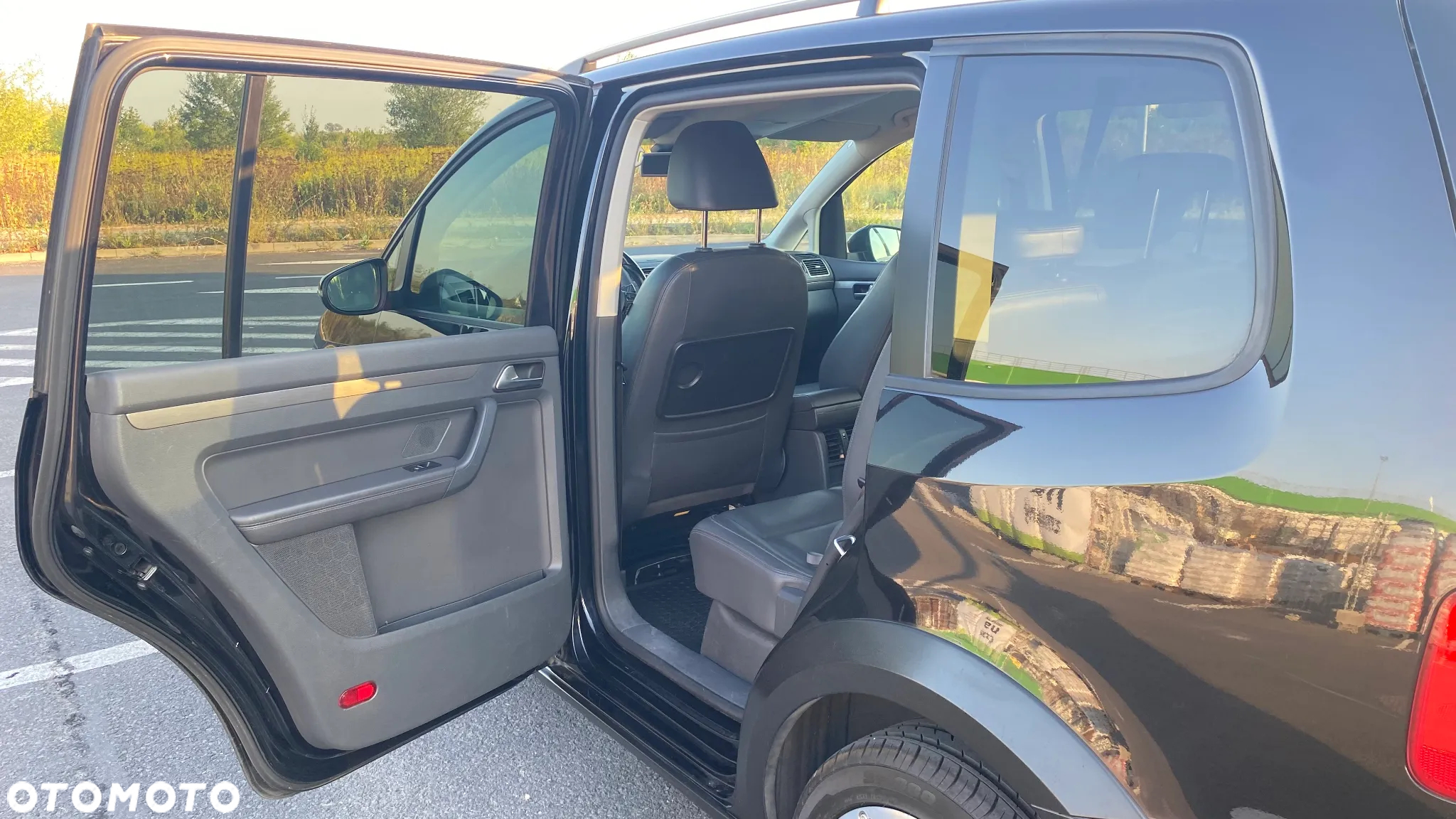 Volkswagen Touran 1.4 TSI Cross DSG - 22