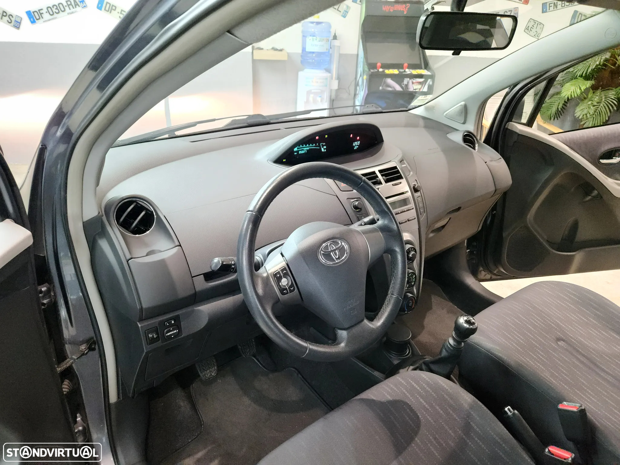 Toyota Yaris 1.33 VVT-i Comfort+AC - 15