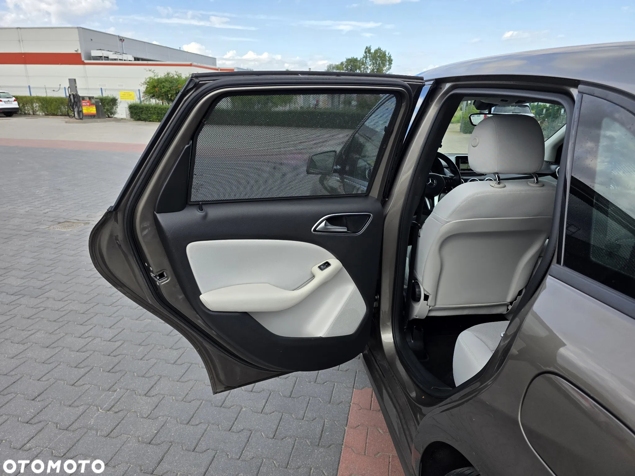 Mercedes-Benz Klasa B 180 BlueEFFICIENCY Edition Style - 9