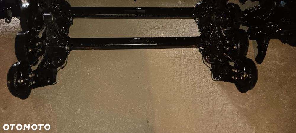 BELKA OŚ ZAWIESZENIA TYŁ TYLNA SANKI OPEL CORSA C - 1