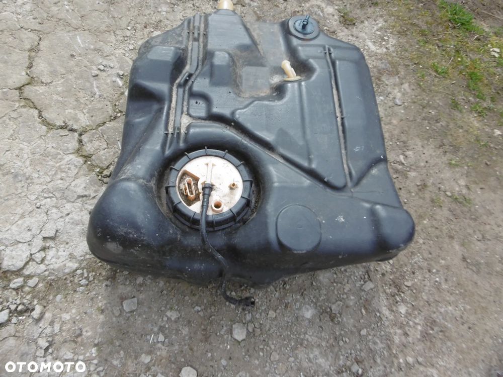 POMPA PALIWA FORD C-MAX 1.6 TDCI