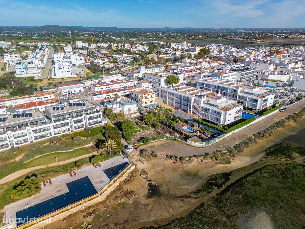 Terreno Urbano na 1.ª Linha da Ria Formosa com Projecto de Habitação e - Grande imagem: 2/16