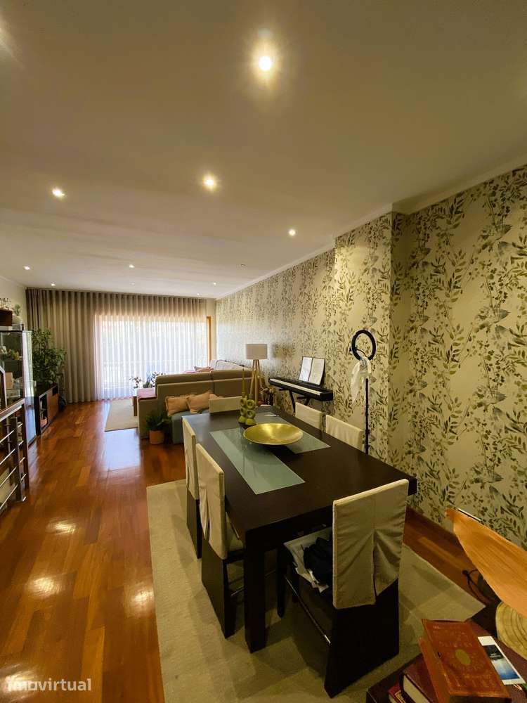 Moradia T3 com Terraço, Churrasqueira e Sótão Amplo | Maia - Grande imagem: 4/34