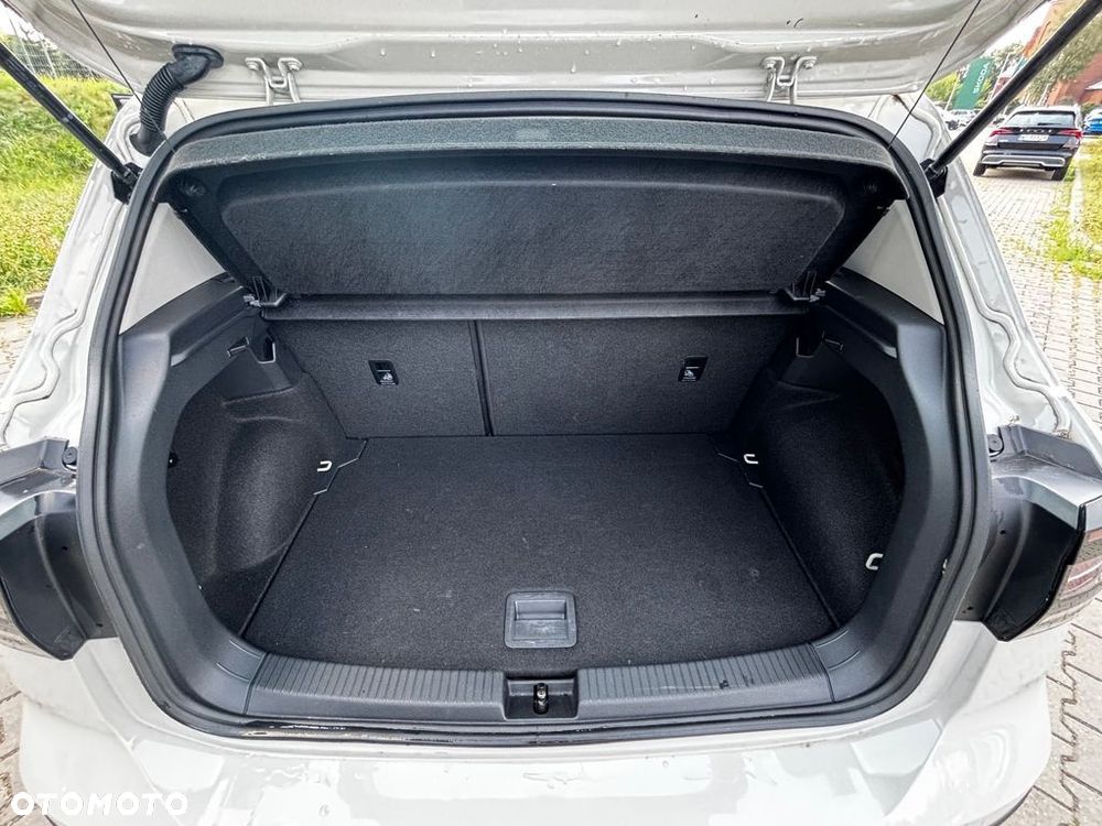 Volkswagen T-Cross - 14