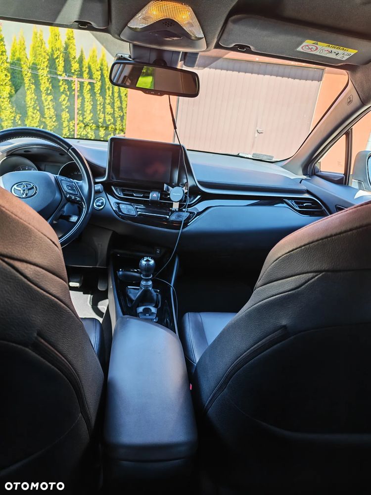 Toyota C-HR 1.2 T Prestige - 12