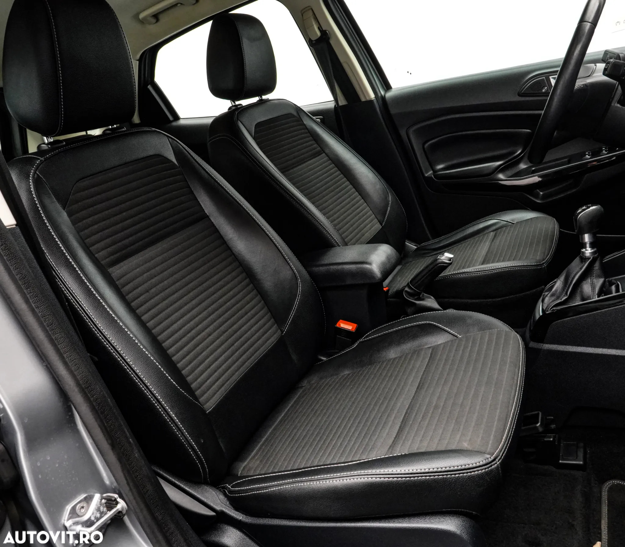 Ford EcoSport 1.0 EcoBoost Titanium - 15