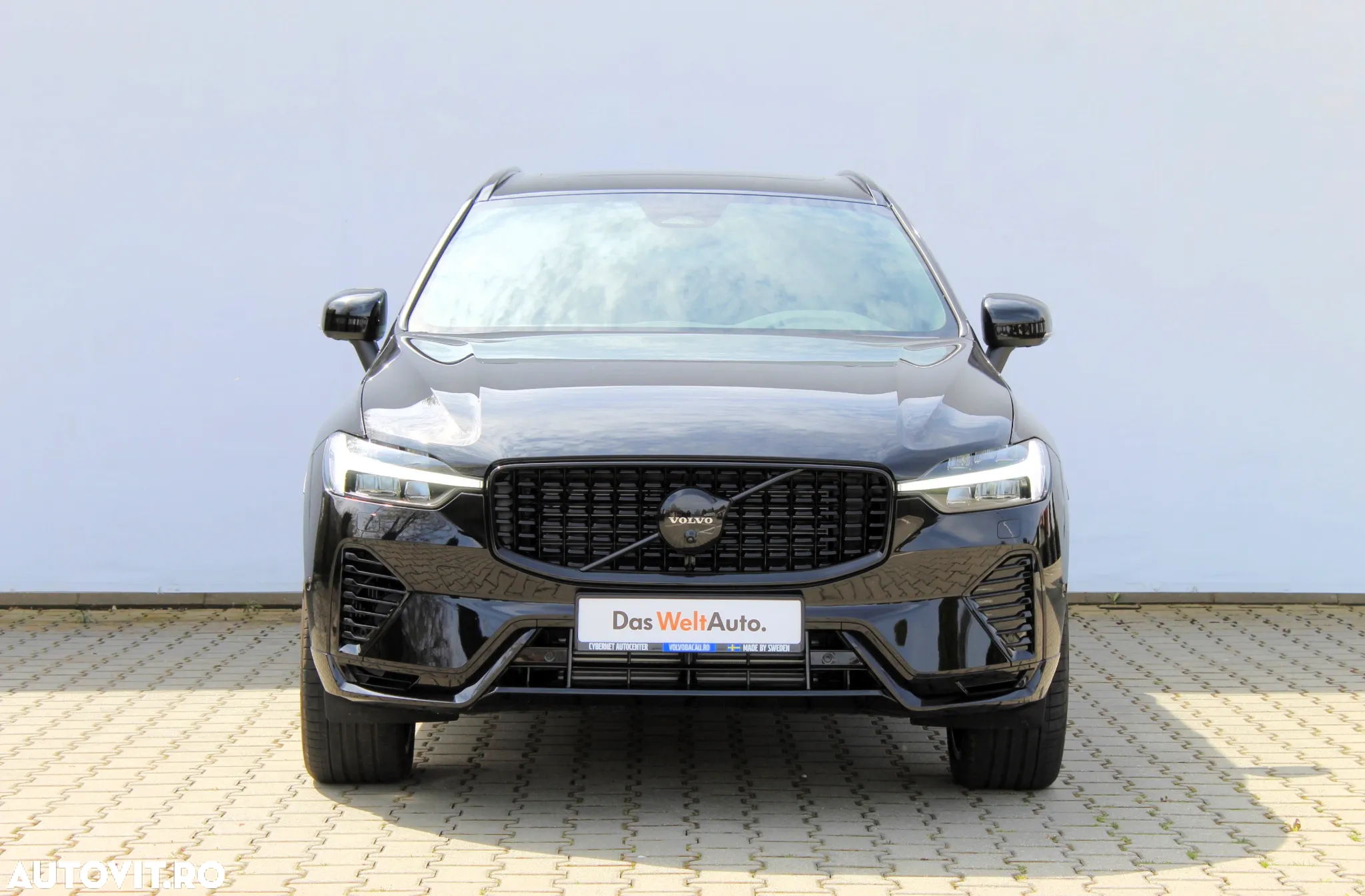 Volvo XC 60 T8 AWD AT PHEV Plus Black Edition - 19