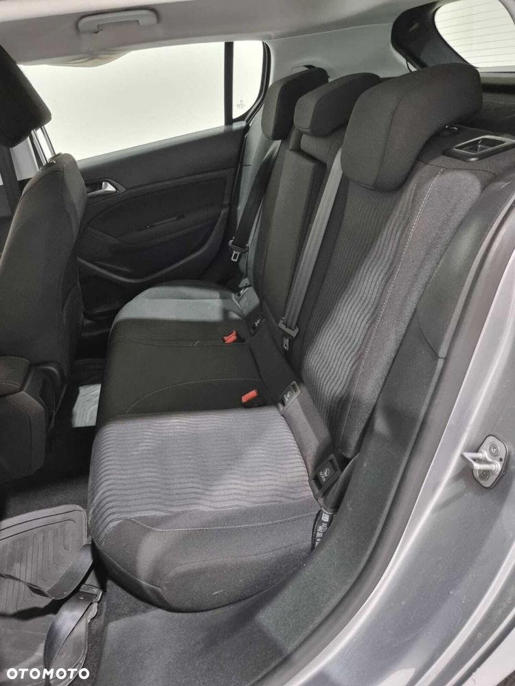 Peugeot 308 - 16