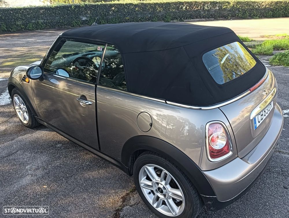 MINI Cabrio Cooper D - 13