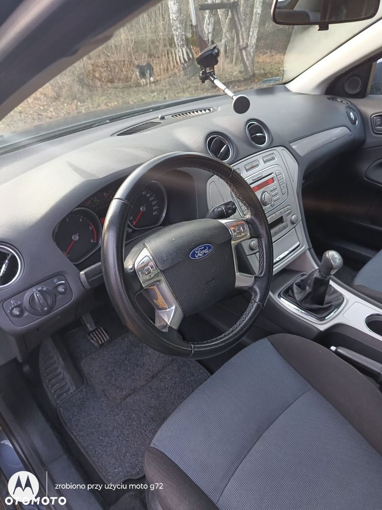 Ford Mondeo 1.8 TDCi Ambiente - 10