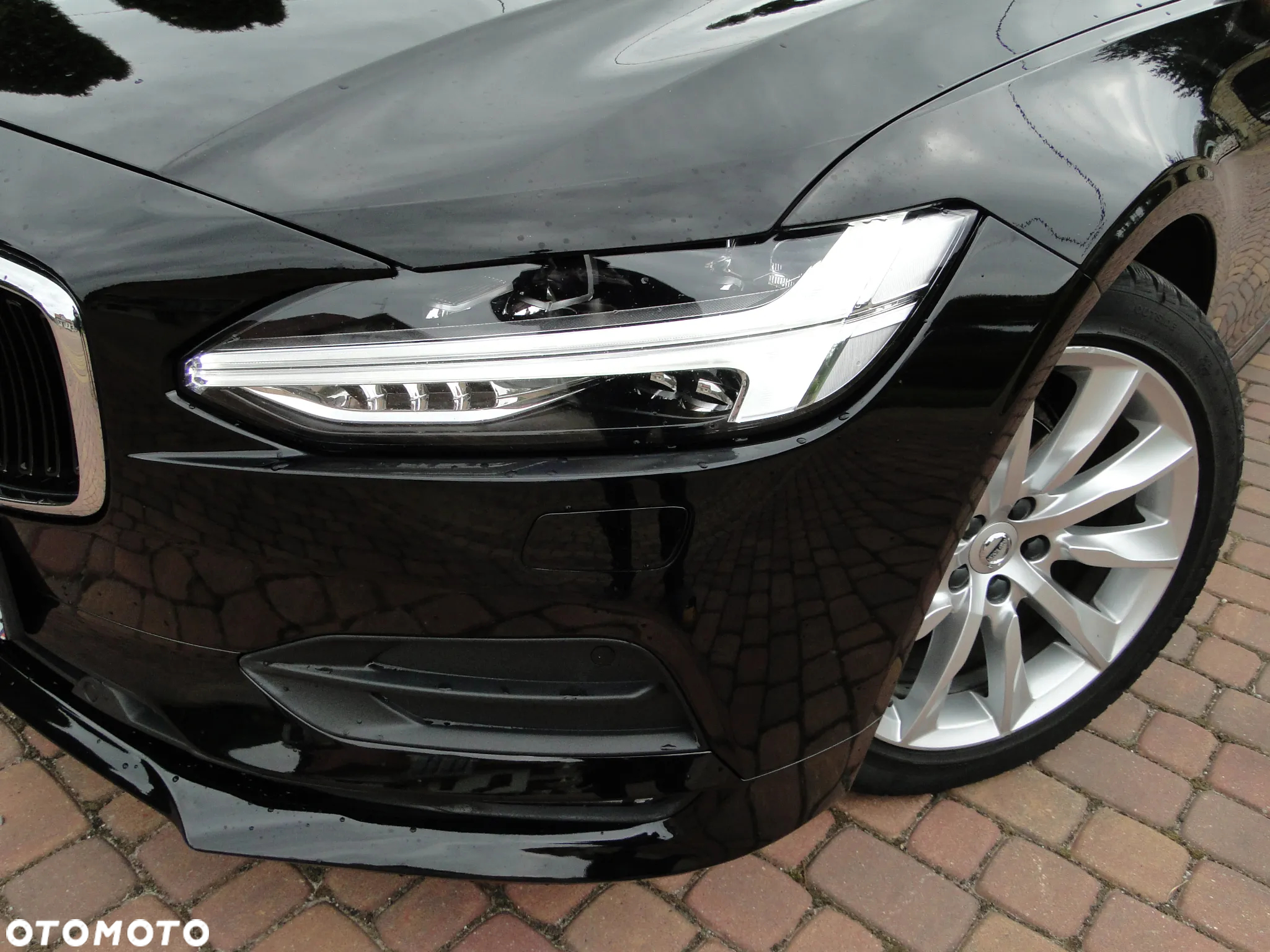 Volvo V90 D4 Momentum Pro - 18