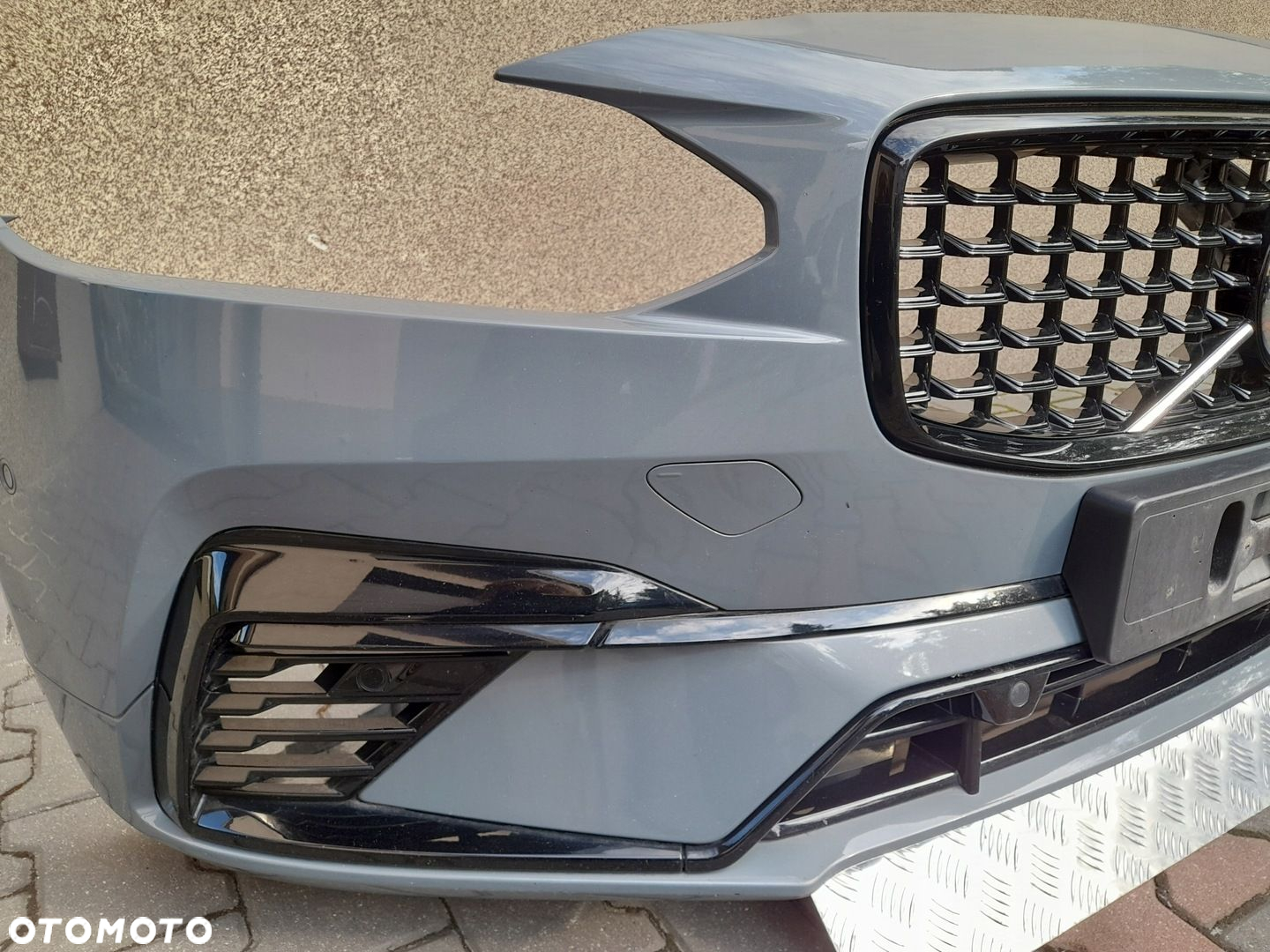 ZDERZAK PRZÓD VOLVO S90 V90 R DESIGN KAMERA RADAR 6 PDC KOLOR 728 ,2021R - 2