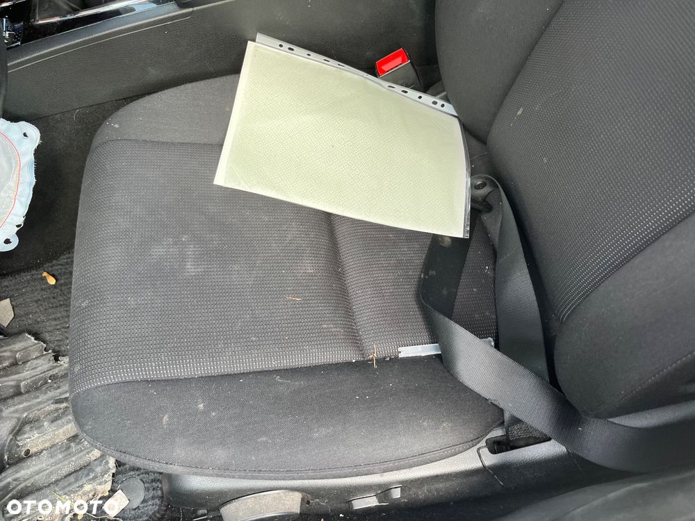 Mercedes-Benz Klasa C 180 BlueEFFICIENCY - 3