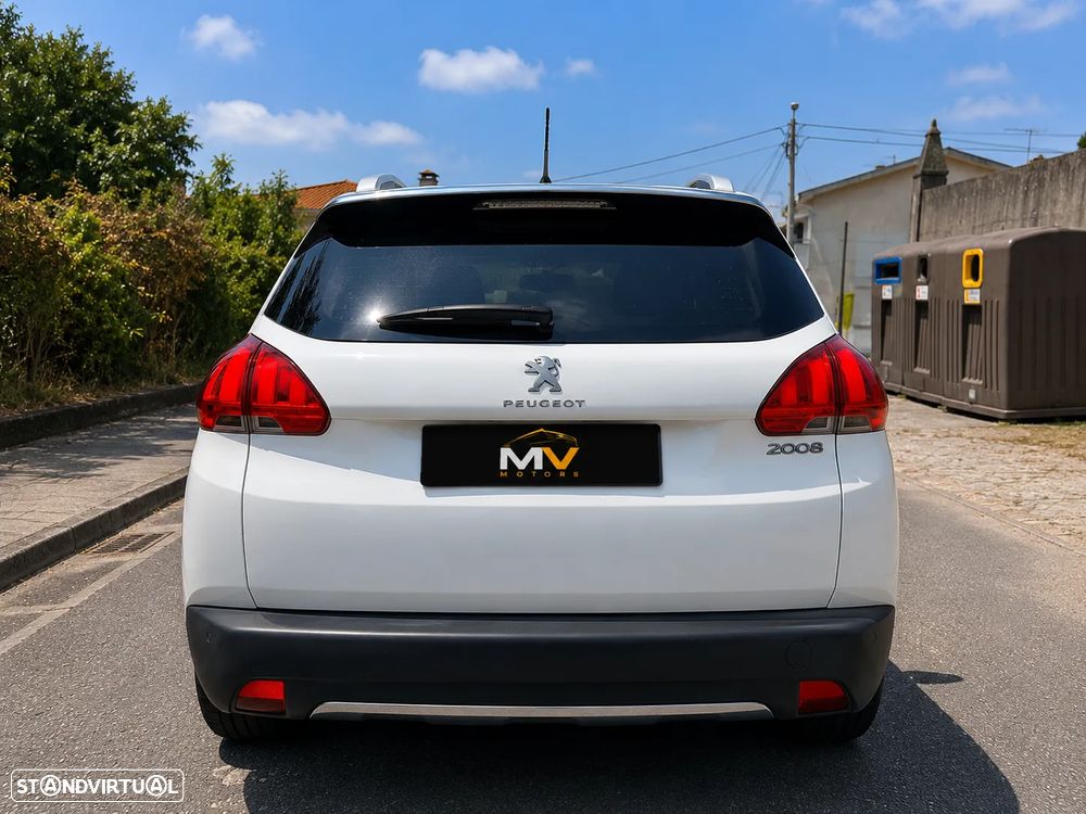 Peugeot 2008 1.2 PureTech Allure - 5