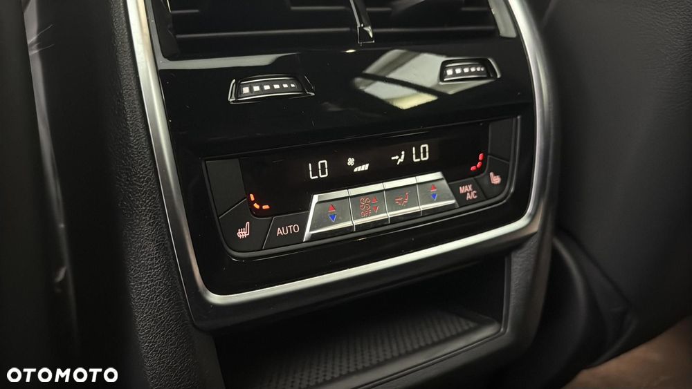 BMW X7 M50d sport - 18