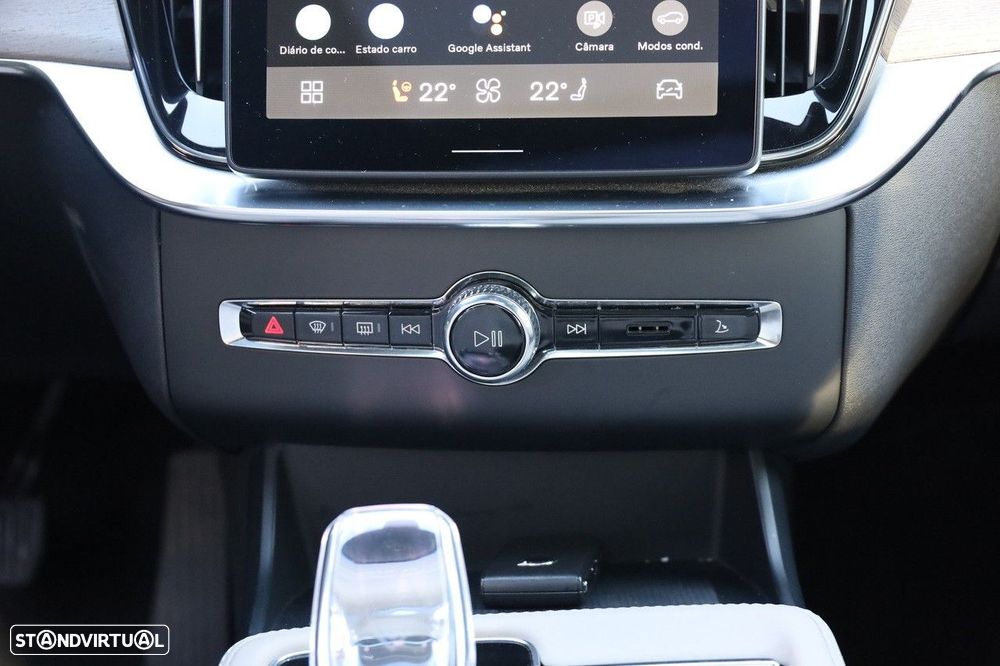 Volvo XC 90 2.0 T8 PHEV Plus Dark AWD - 34