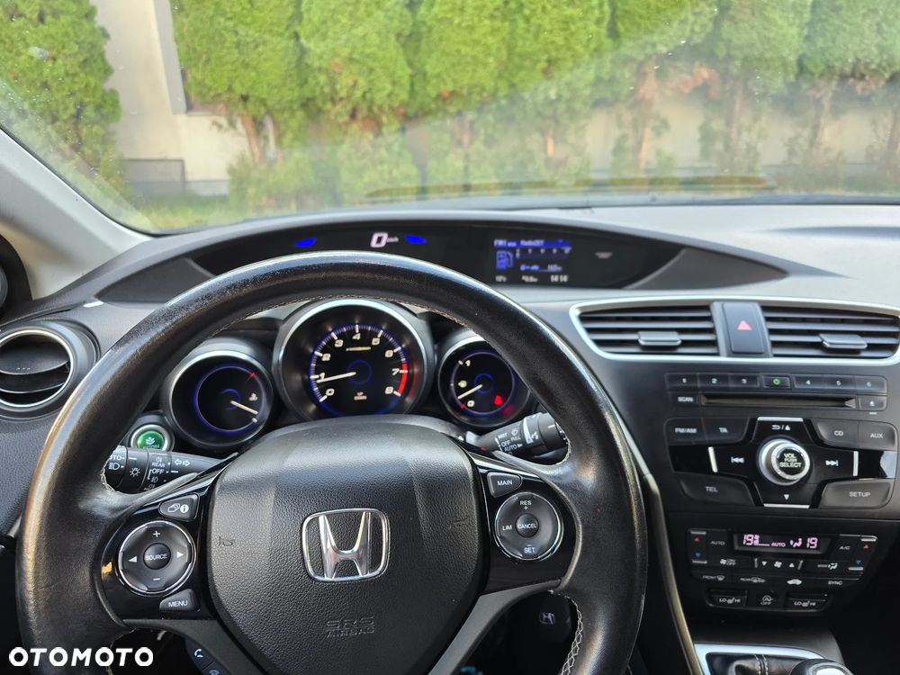 Honda Civic 1.8 Executive - 12