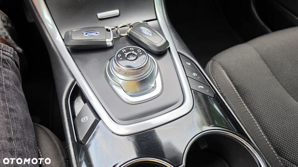 Ford S-Max - 31