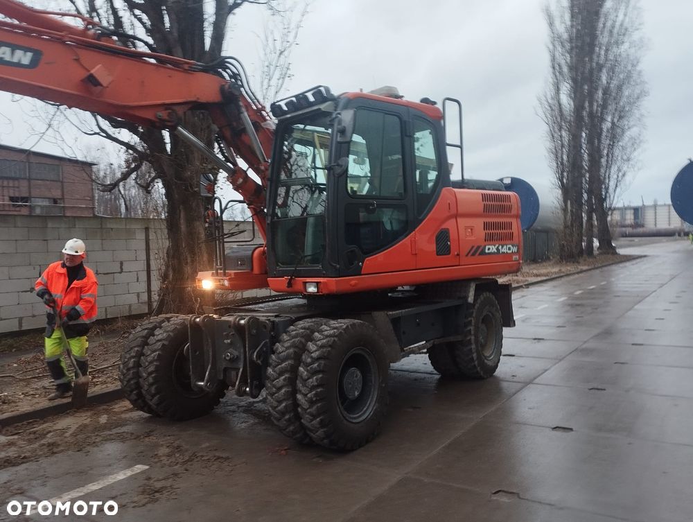 Doosan DX 140-3 - 1