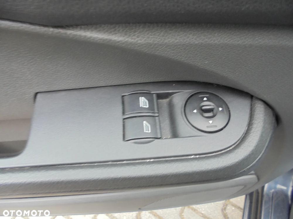 Ford Focus C-Max 1.8 Fun X - 9