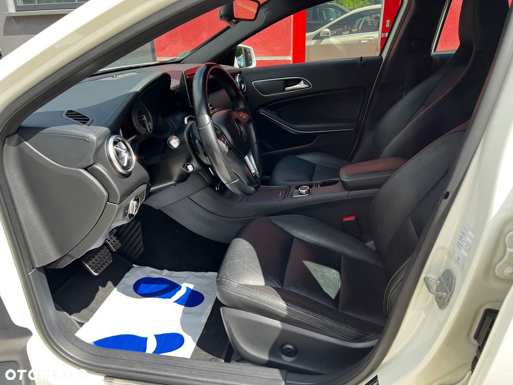 Mercedes-Benz Klasa A 250 7G-DCT AMG Line - 14
