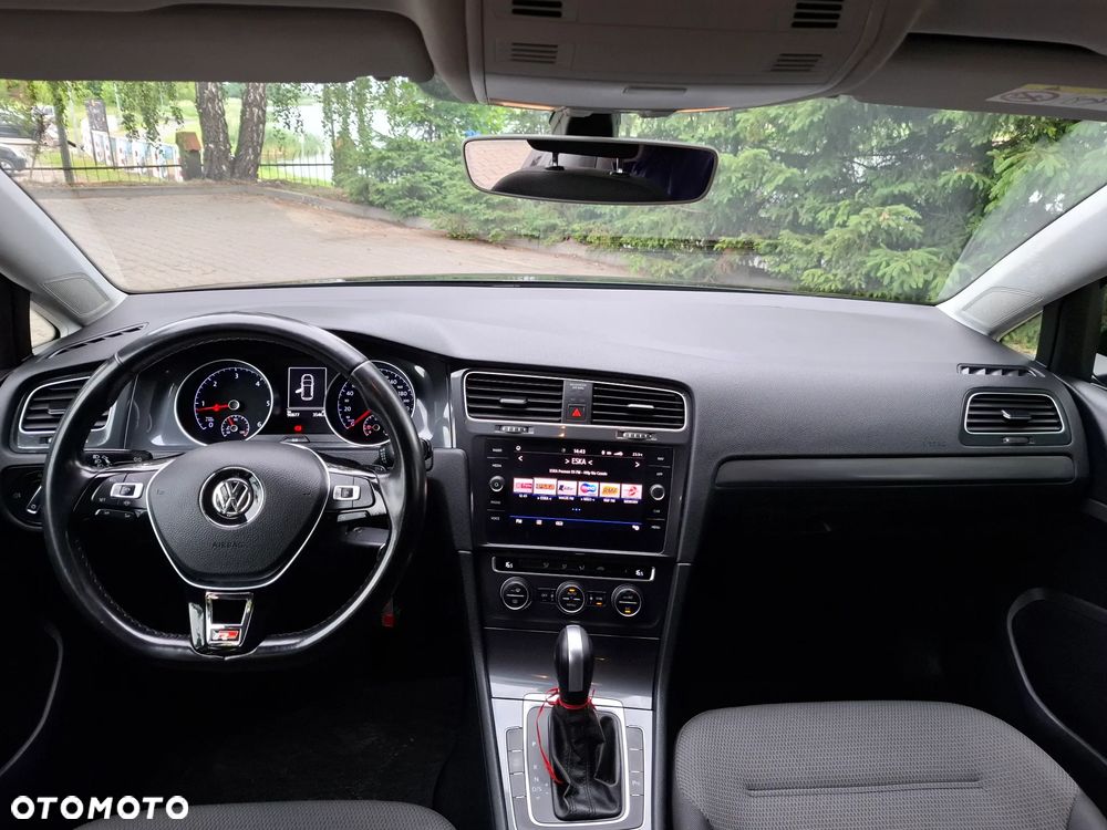 Volkswagen Golf 2.0 TDI R-Line DSG - 22