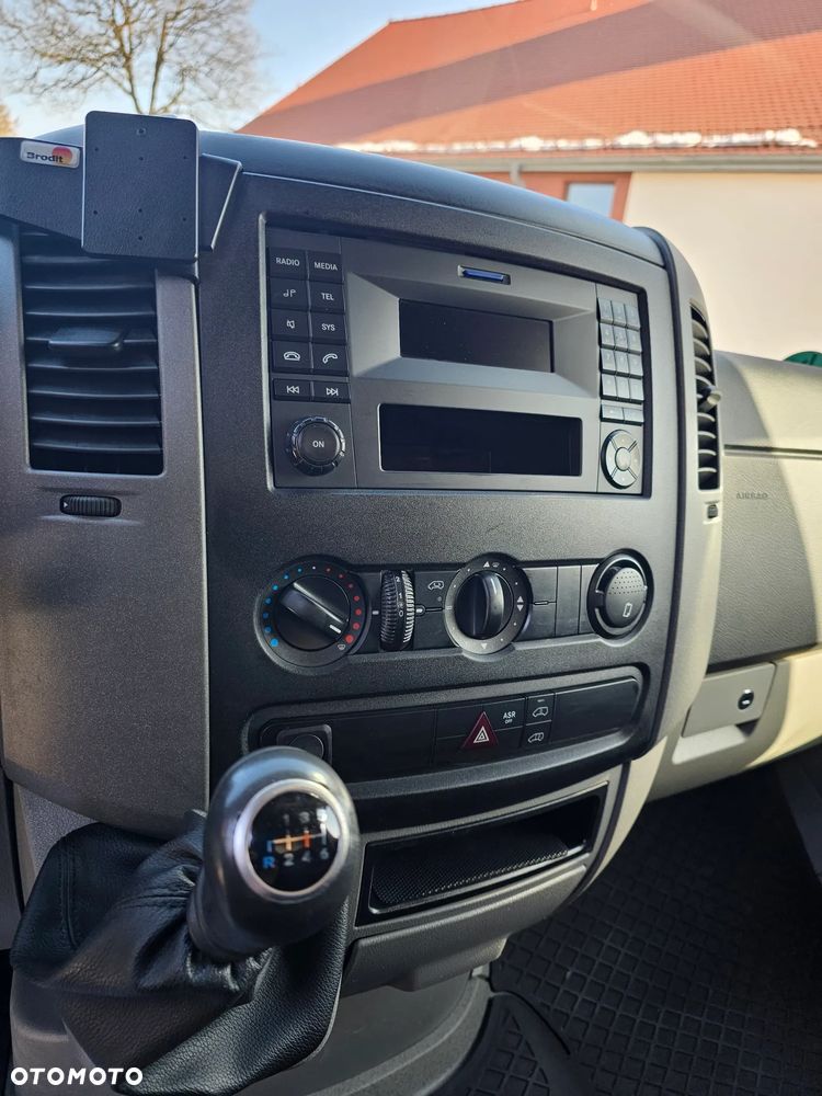 Mercedes-Benz SPRINTER - 29