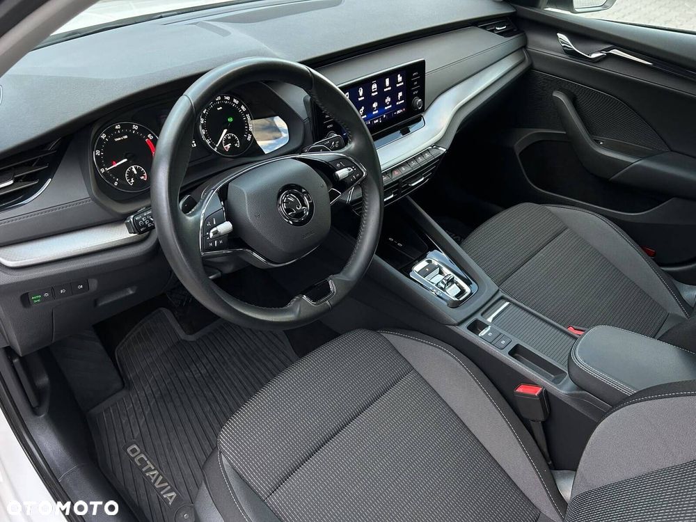 Skoda Octavia 1.5 TSI e-Tec Ambition DSG - 8