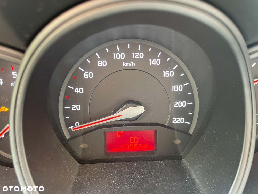 Kia Rio 1.4 crdi M - 3